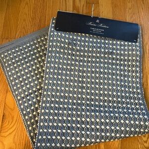 Brooks brothers table runner